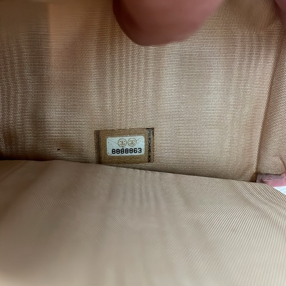 CHANEL CAVIAR WALLET - Picture 5 of 12